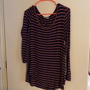 Blue and Rust 1/4 sleeve